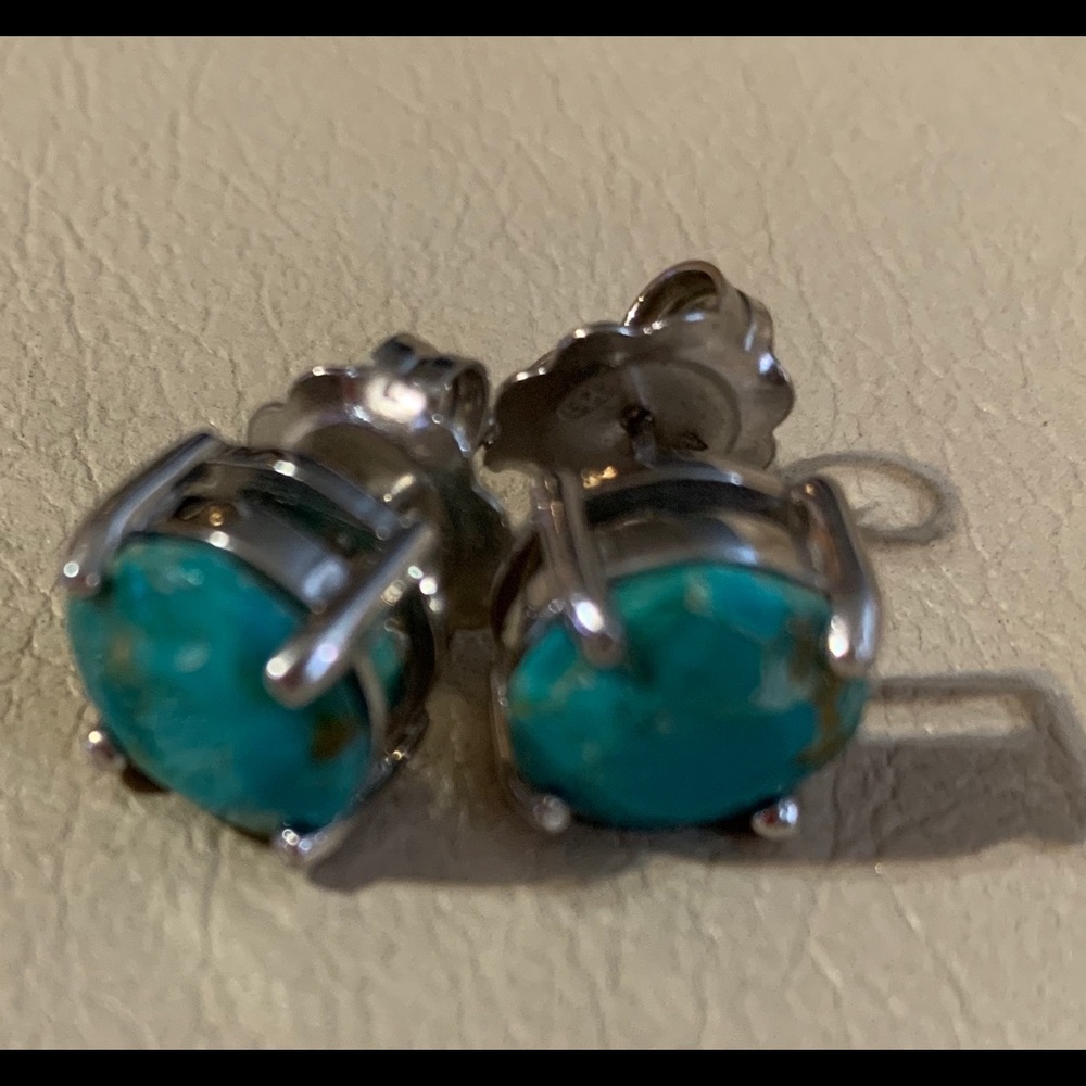 Sterling Silver turquoise stud earrings